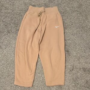 Nike Woman’s Brown Sweat Pants